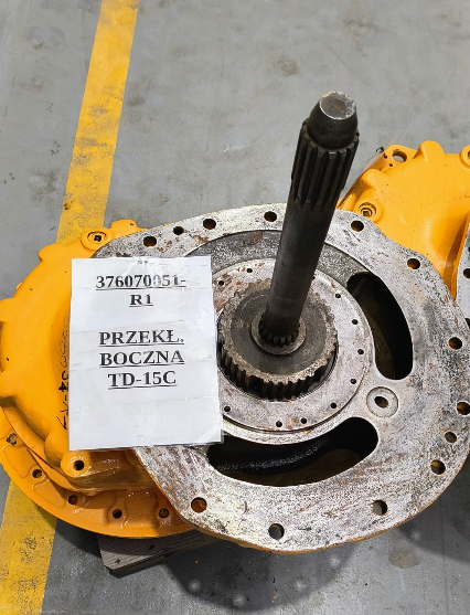 Lewa przekładnia boczna (reduktor) do spycharki TD-15C (po regeneracji)