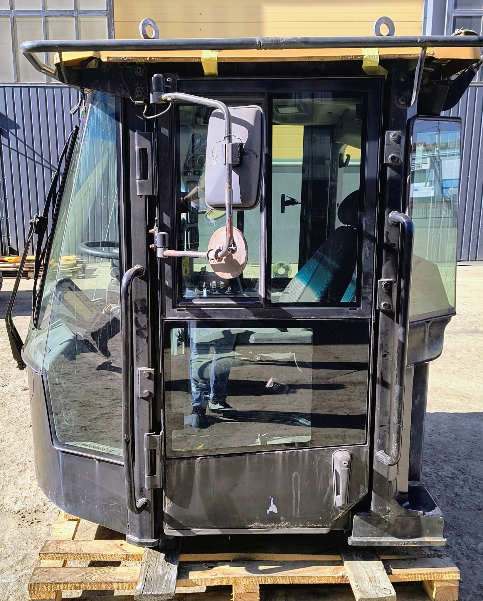 Kabina zdemontowana z ładowarki CAT 950K