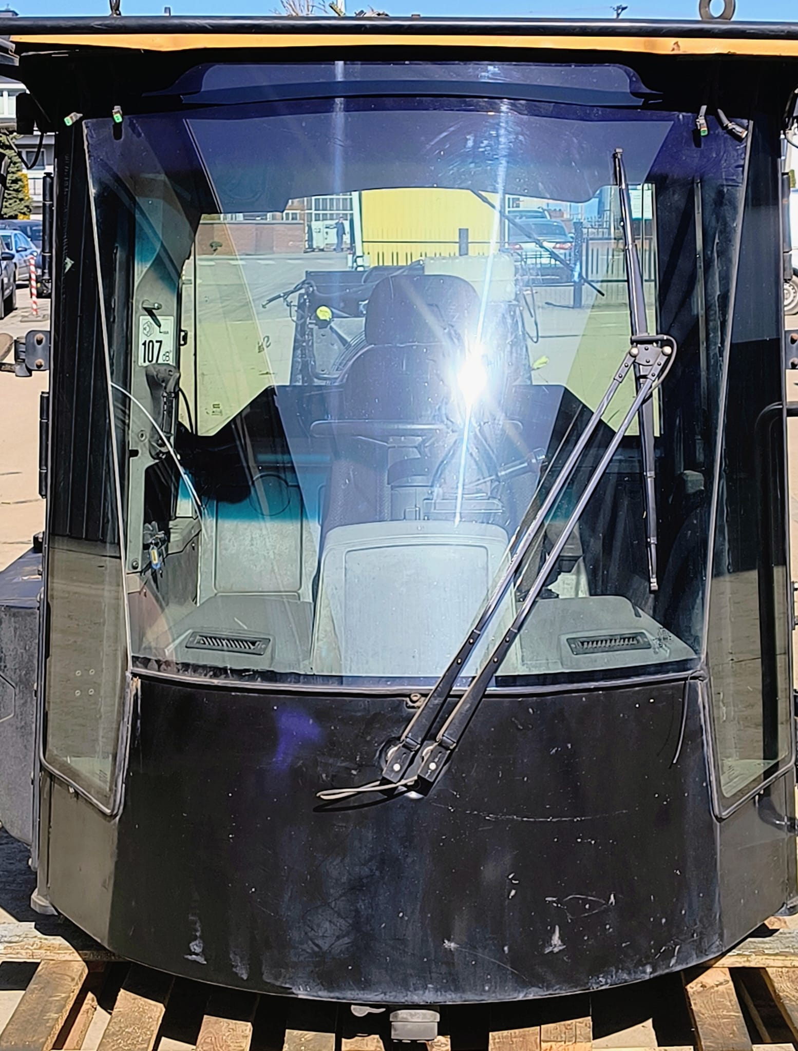 Kabina zdemontowana z ładowarki CAT 950K