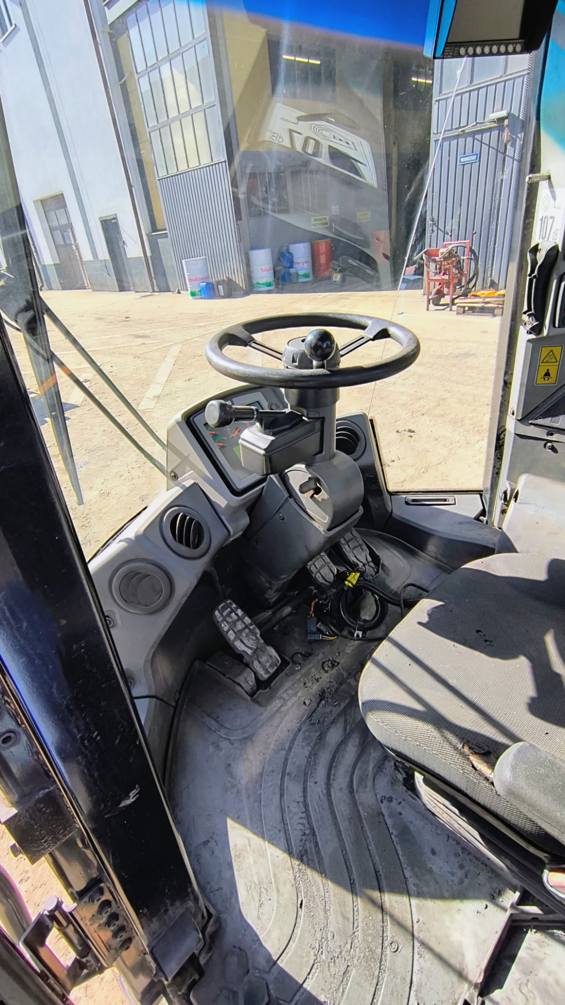 Kabina zdemontowana z ładowarki CAT 950K