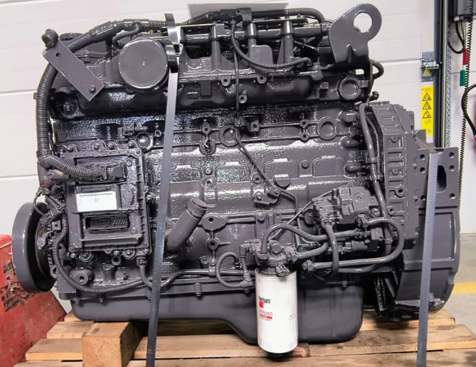 Silnik spalinowy ISB5.9-275E30 z demontażu sprawny uruchomiony do autobusu